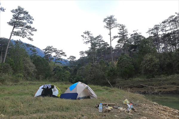 Наш лагерь на озере в пригороде Далата, Вьетнам